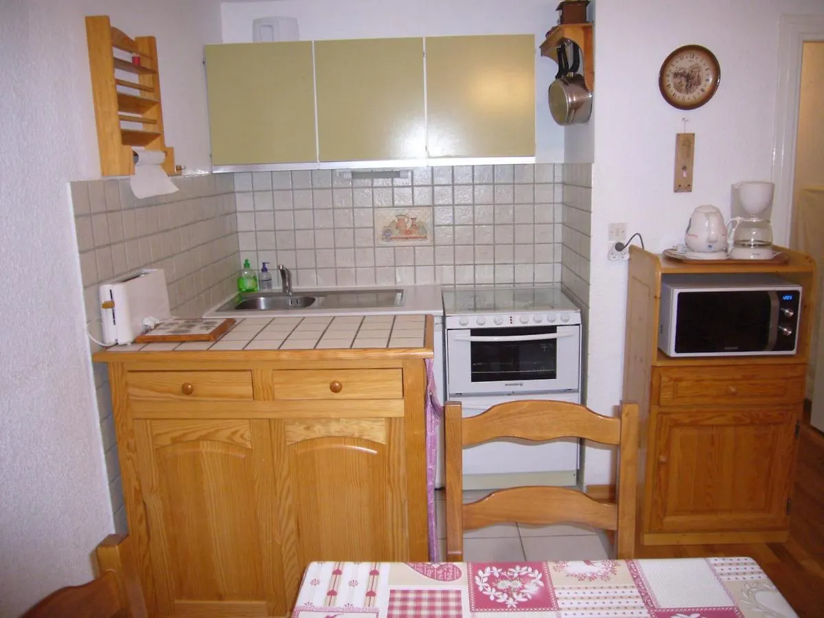 Studio Montagne Pour 4 A Serre Chevalier, Balcon, Parking Prive, Proche Pistes Et Navette Gratuite - Fr-1-762-45 La Salle-les-Alpes 0*,